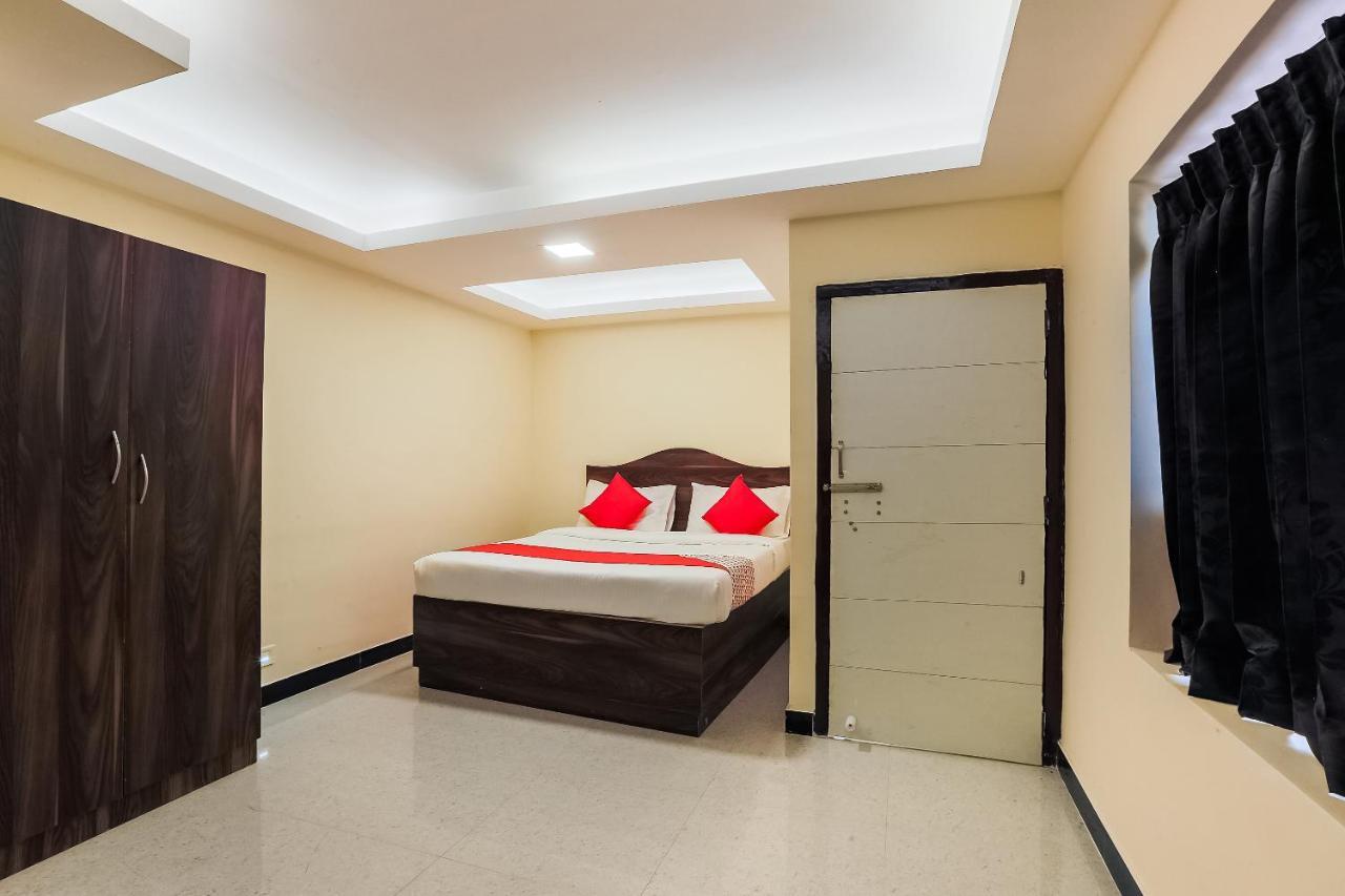 Oyo 36500 Sri Krishna Inn Ooty Kültér fotó