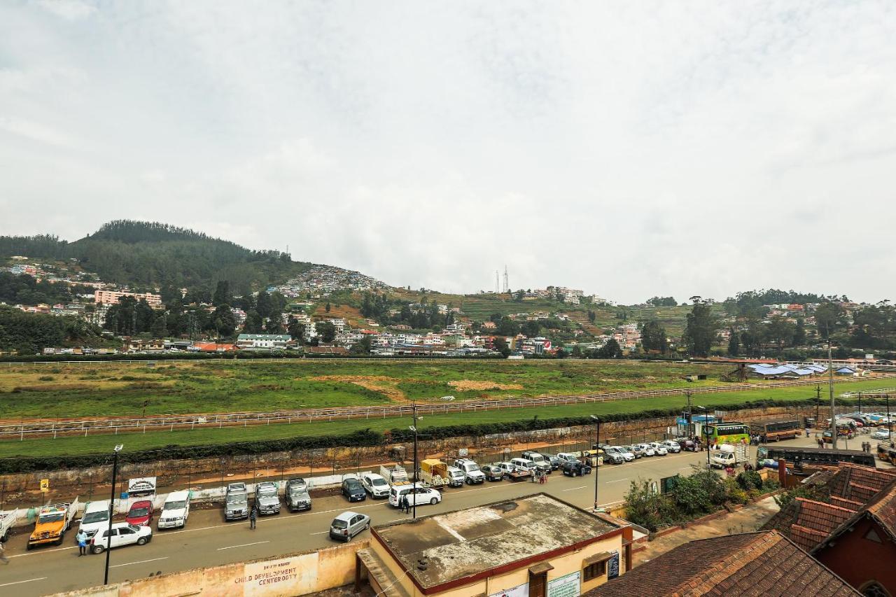Oyo 36500 Sri Krishna Inn Ooty Kültér fotó